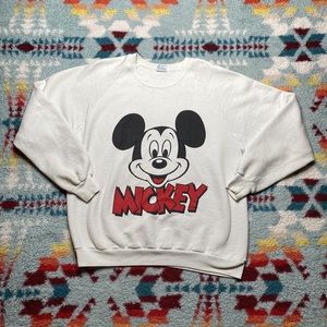 Vintage Disney Mickey Mouse graphic crewneck sweatshirt